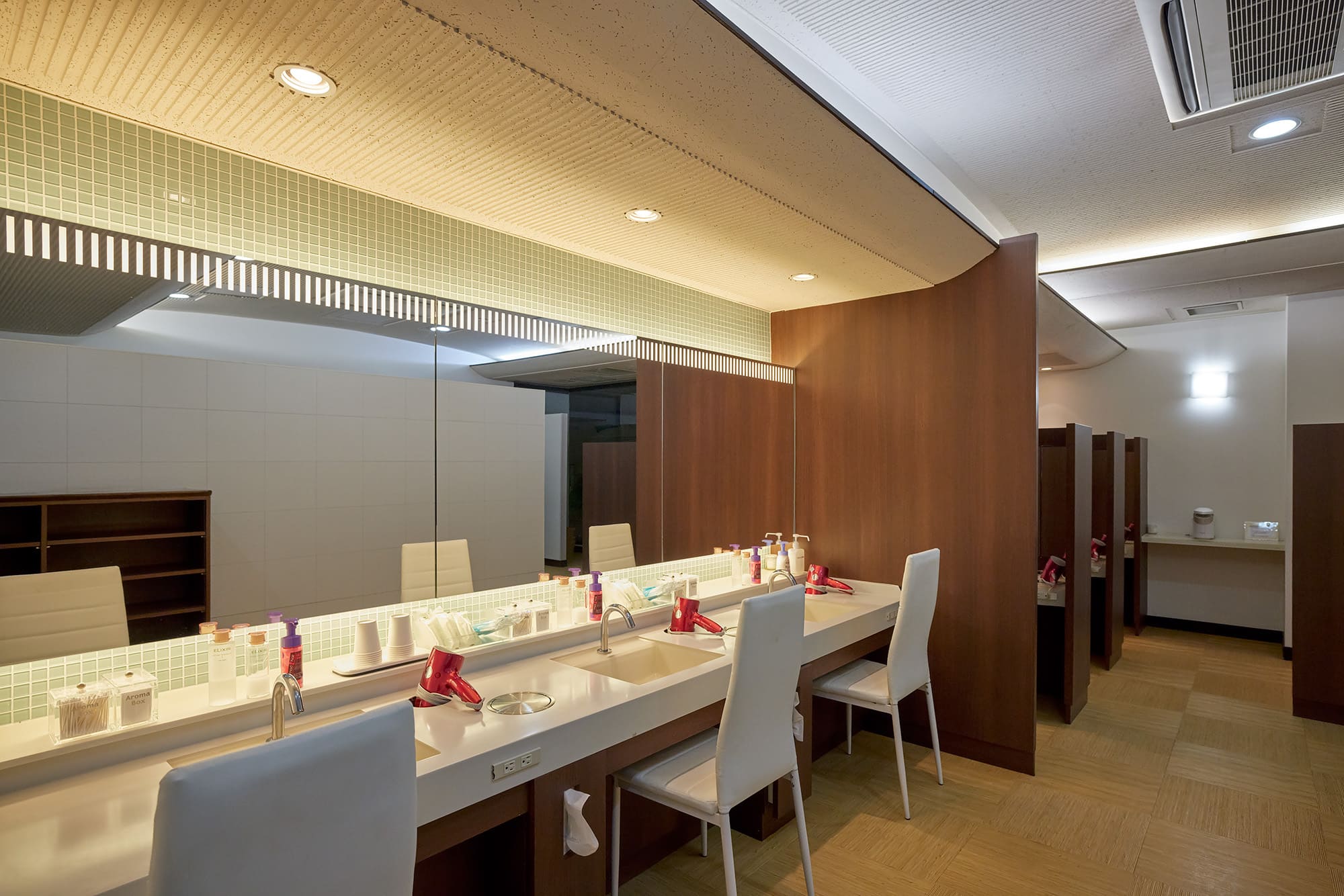 大浴場・パウダールーム・ロッカー