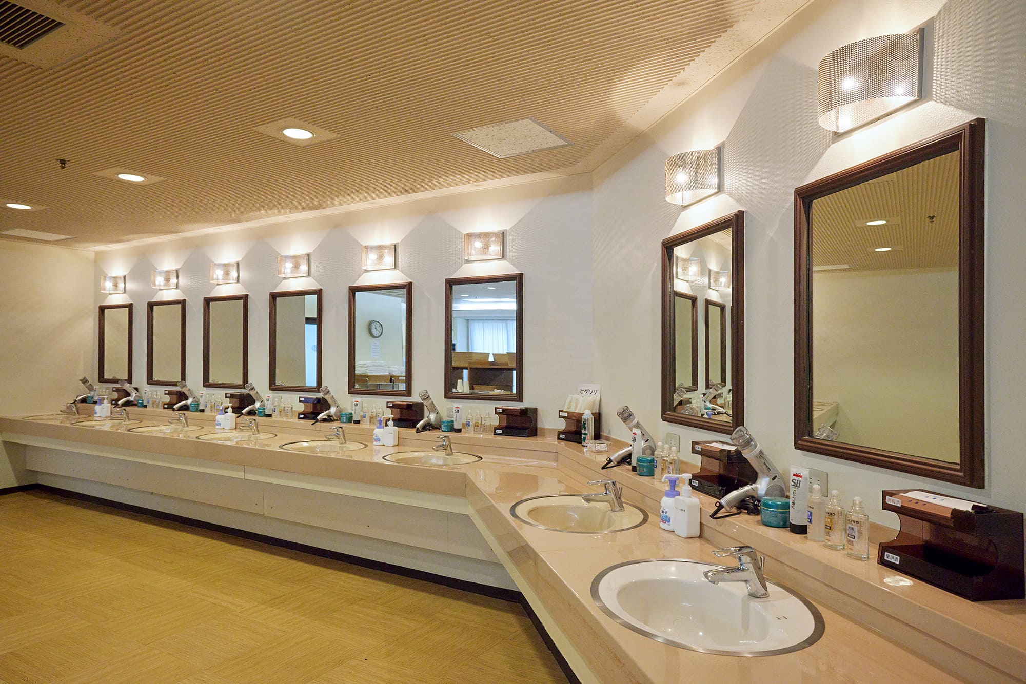 大浴場・パウダールーム・ロッカー