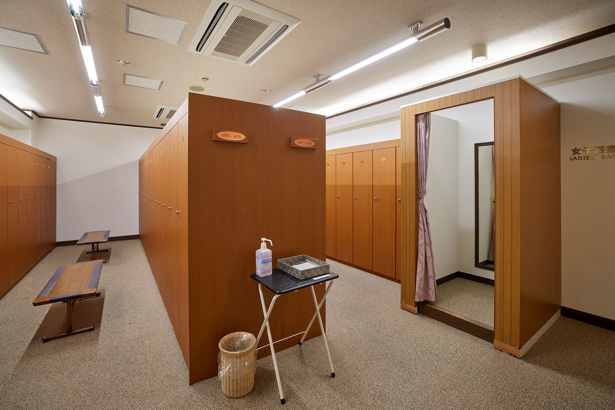 大浴場・パウダールーム・ロッカー